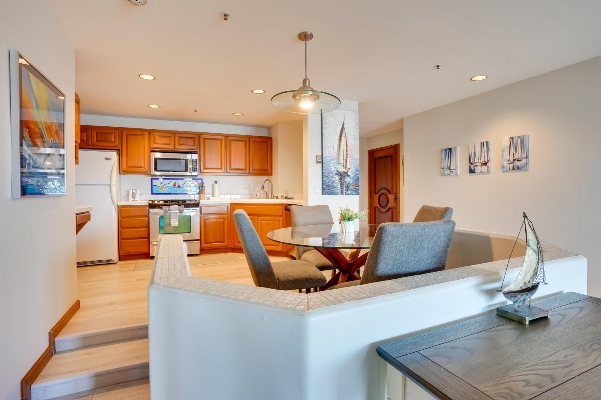 Bright Catalina Island Condo With Ocean Views! Авалон Екстер'єр фото